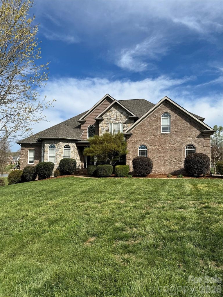 5873 Bakers Point