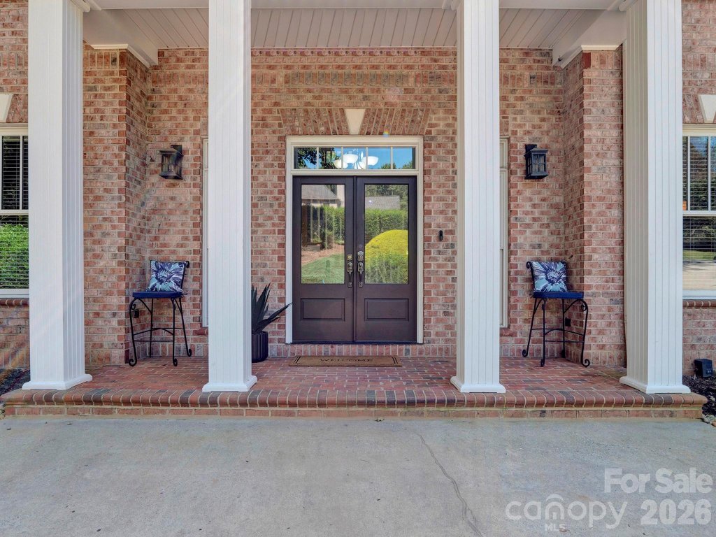 Miller Estates, Hickory community