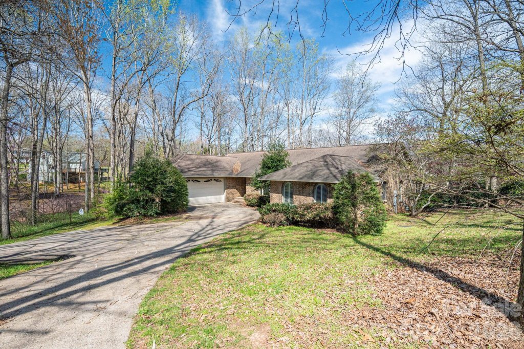 Kester Farms, Cherryville community