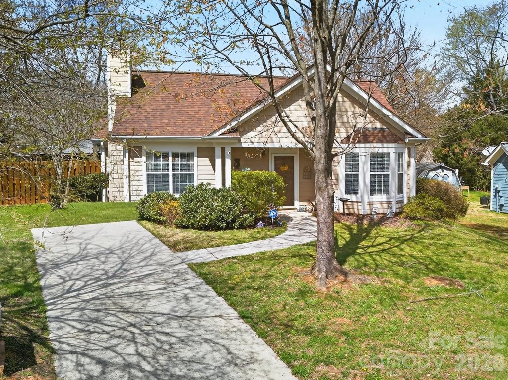 111 Foxglove Drive