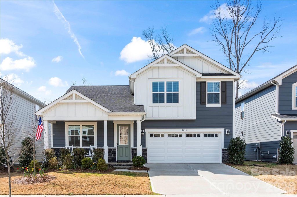 Roseshire Chase, Huntersville community