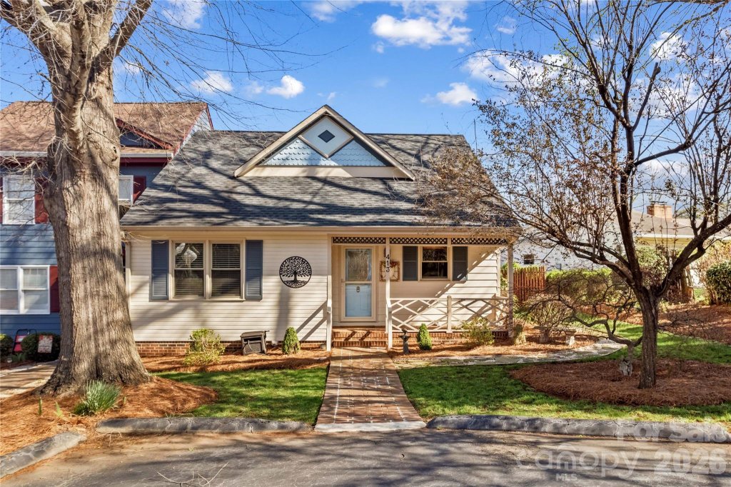 Victoria Village, Statesville community