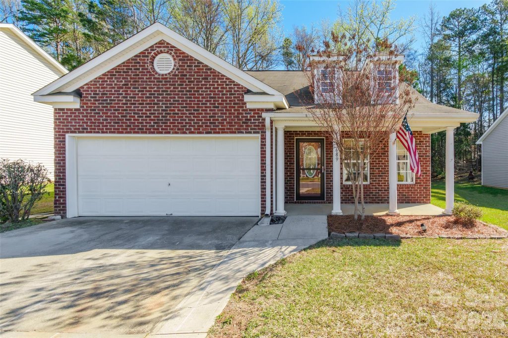 689 Lynville Lane