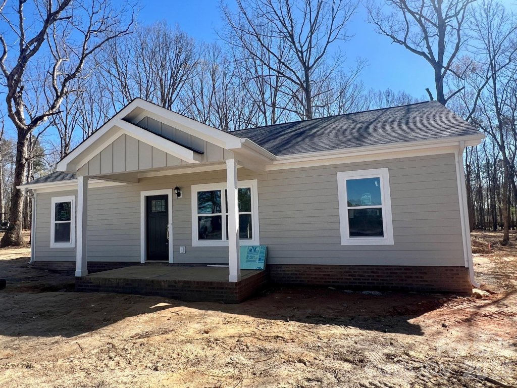 1605 N Sutherland Avenue