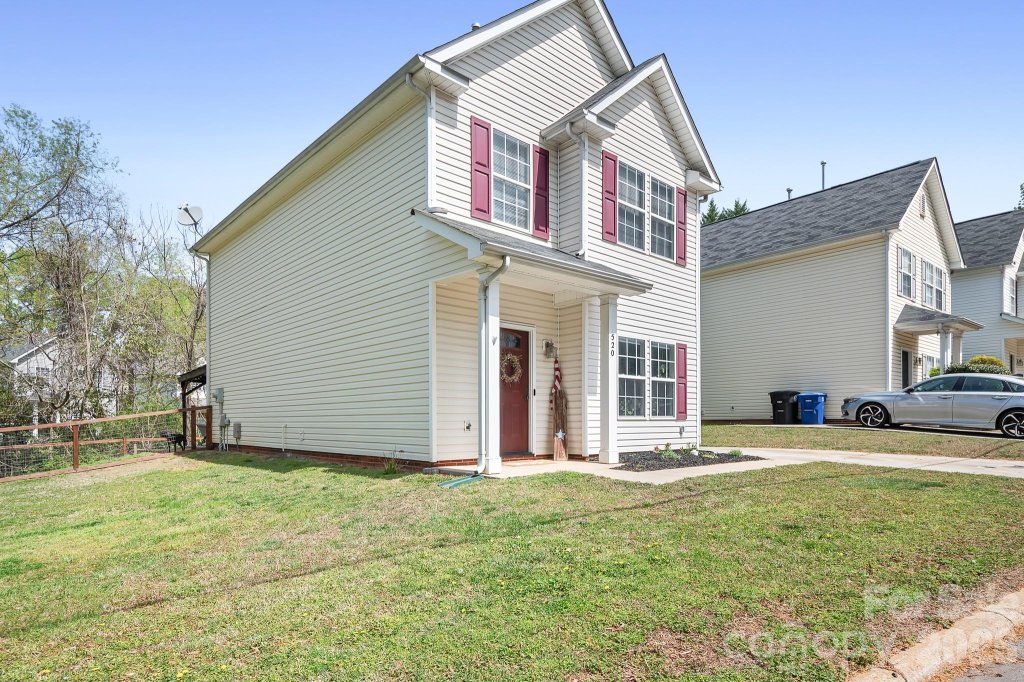 Underhill Village, Mooresville community