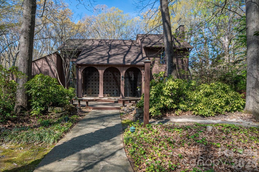 Sherwood Forest, Gastonia community