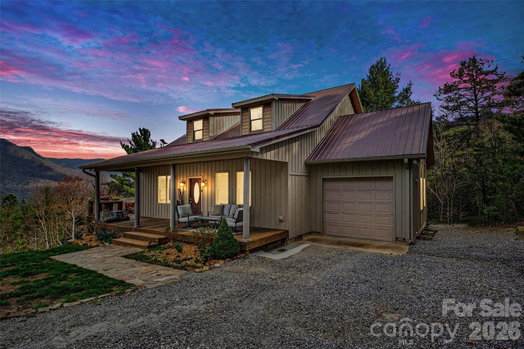 Fox Ridge, Marion community