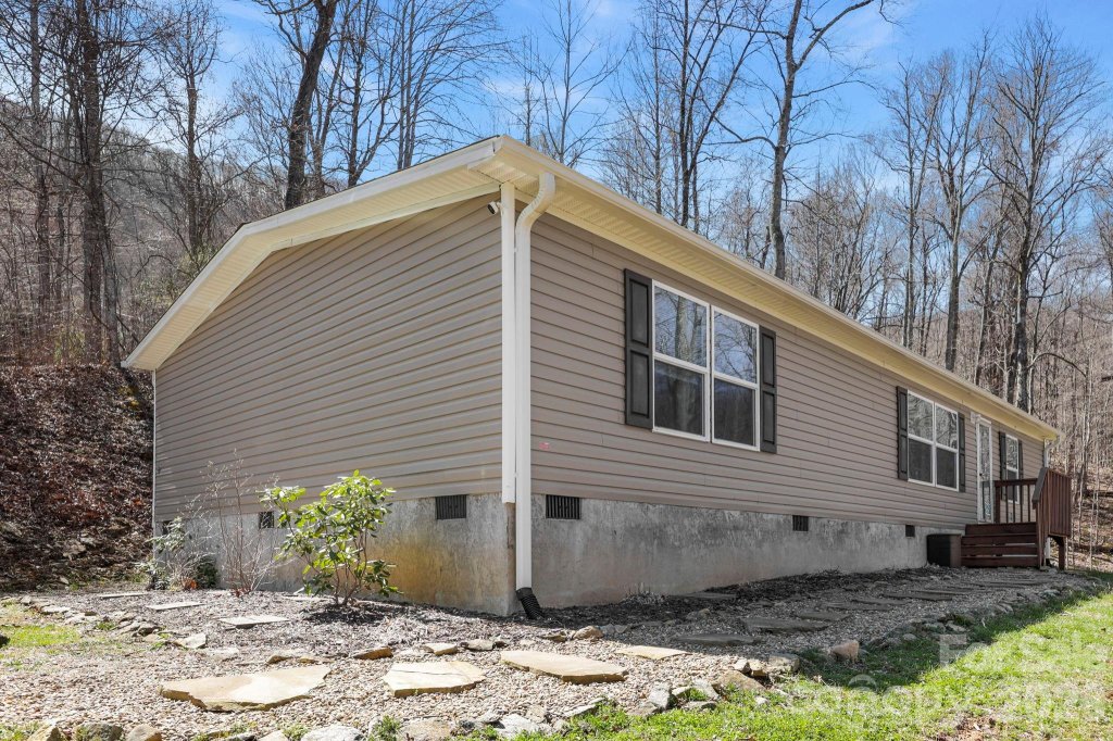 256 Inglewood Cove Road