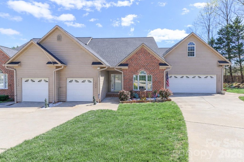 1530 Forest Park Drive