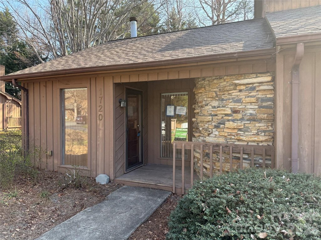 Huntington Woods, Hickory community