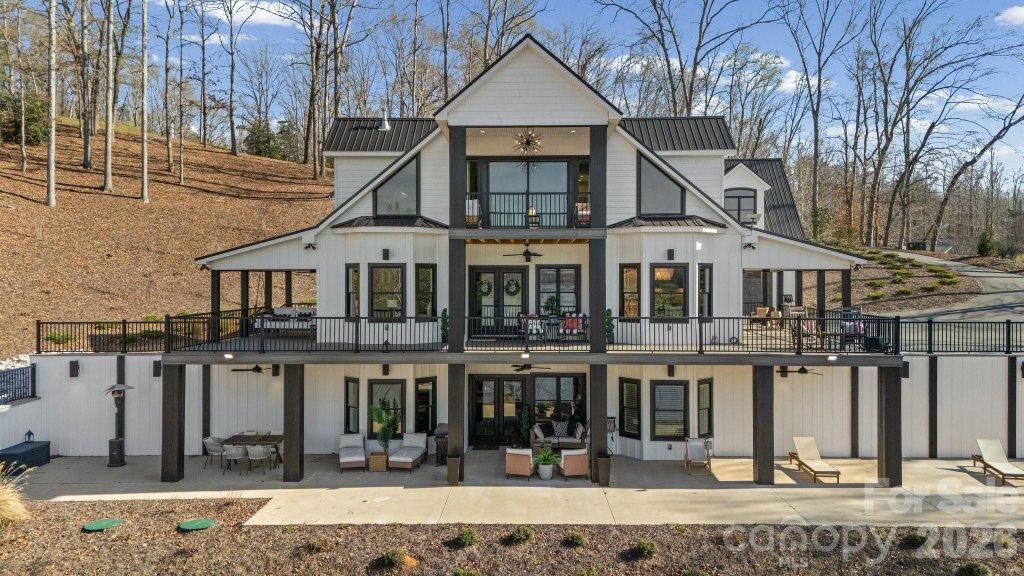 Carolina Forest, Troy community