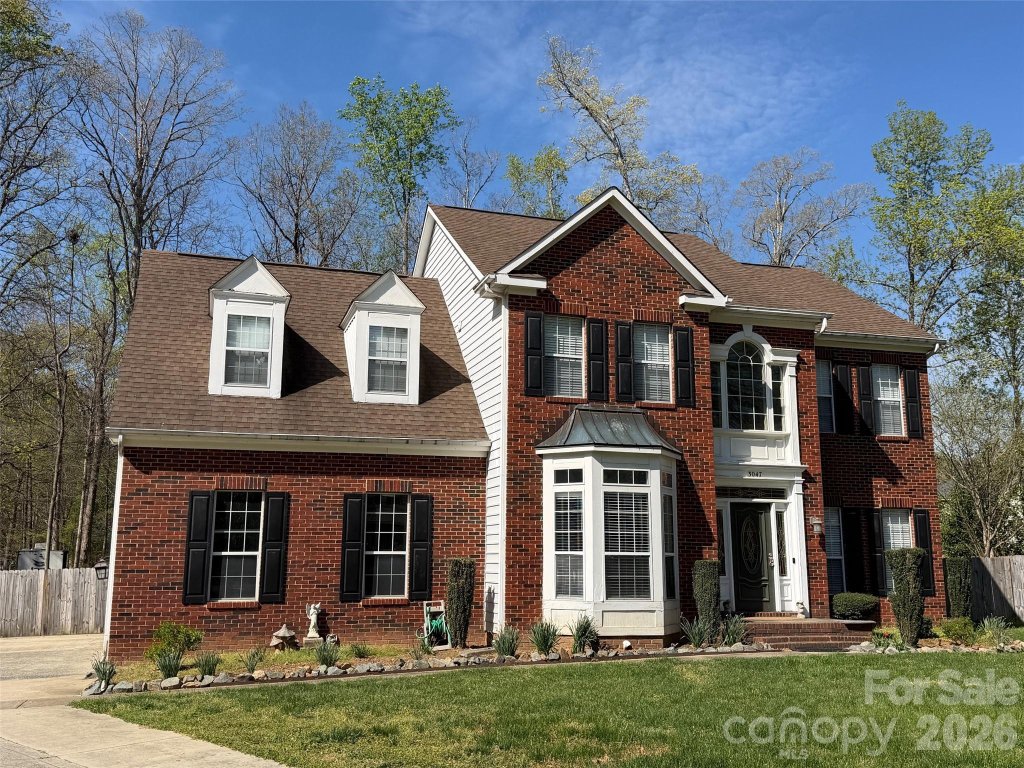 Southwoods, Matthews community