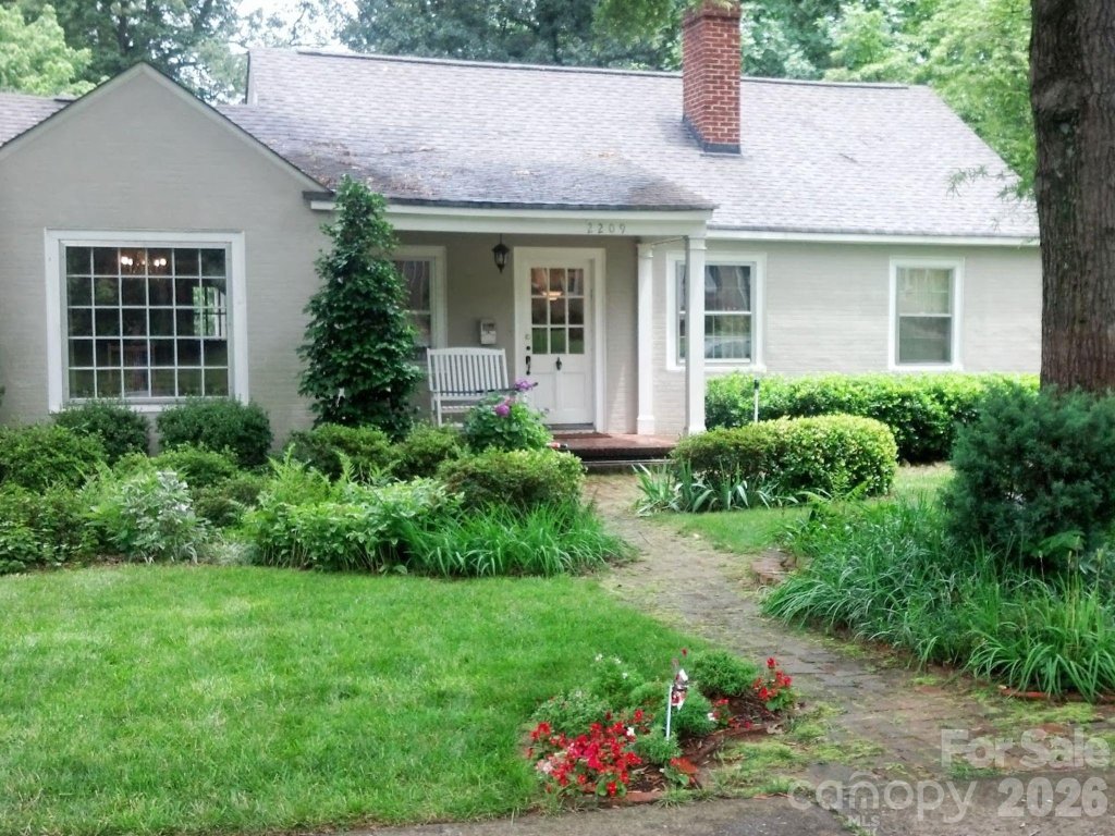 2209 Cumberland Avenue