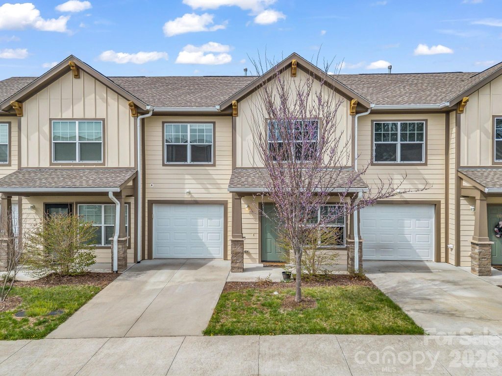 1106 Lynwood Forest Road