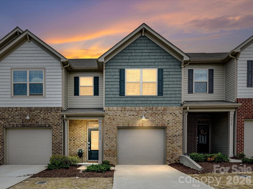 5218 Spanish Ivy Lane