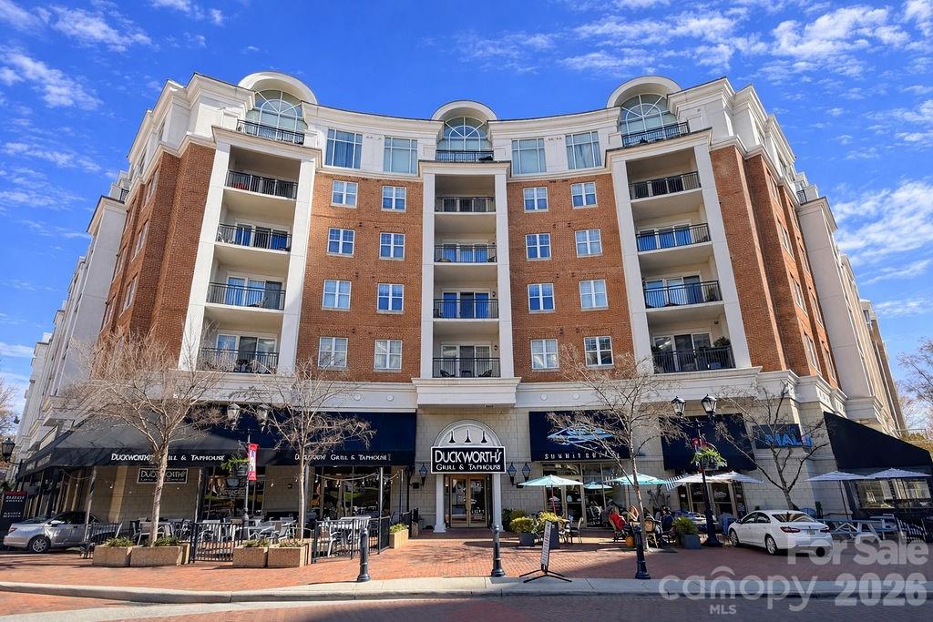 Piedmont Row, Charlotte community