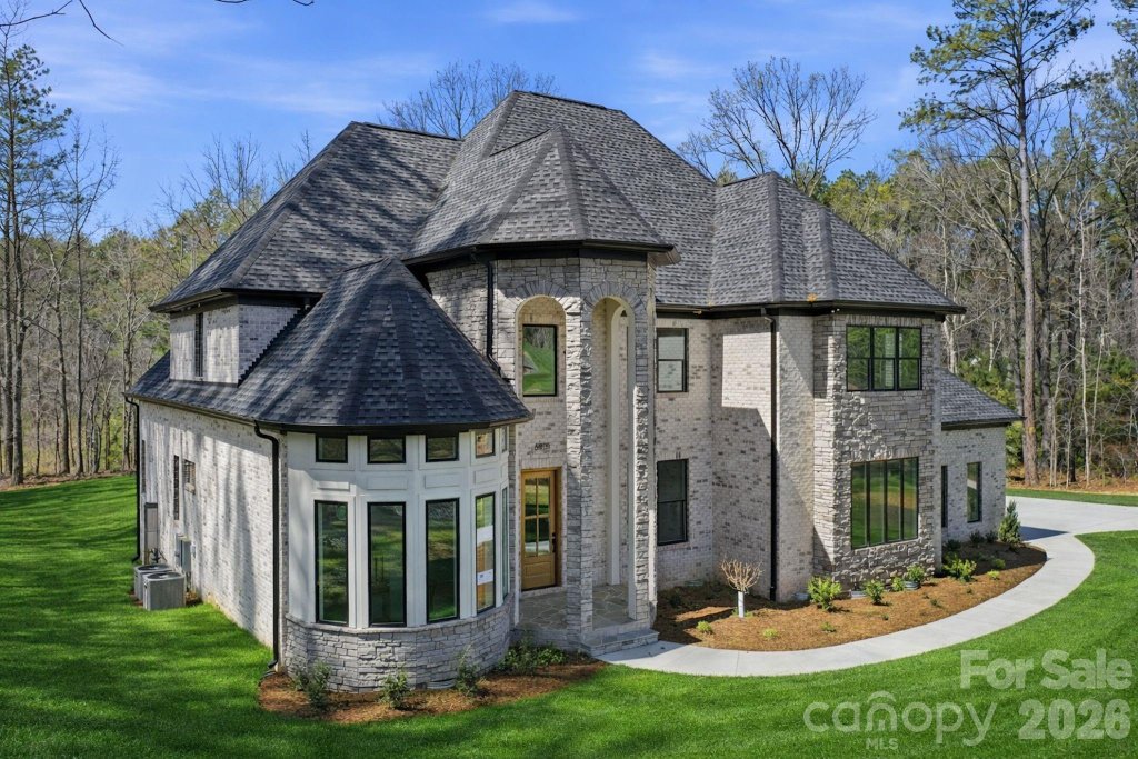 6405 Chimney Bluff Road