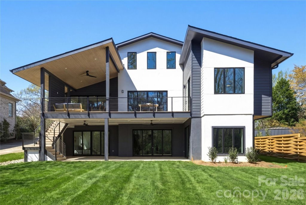 1423 S Wendover Road