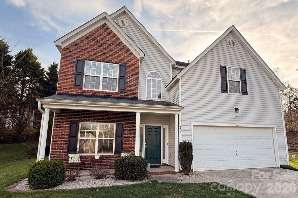 Camberley, Waxhaw community