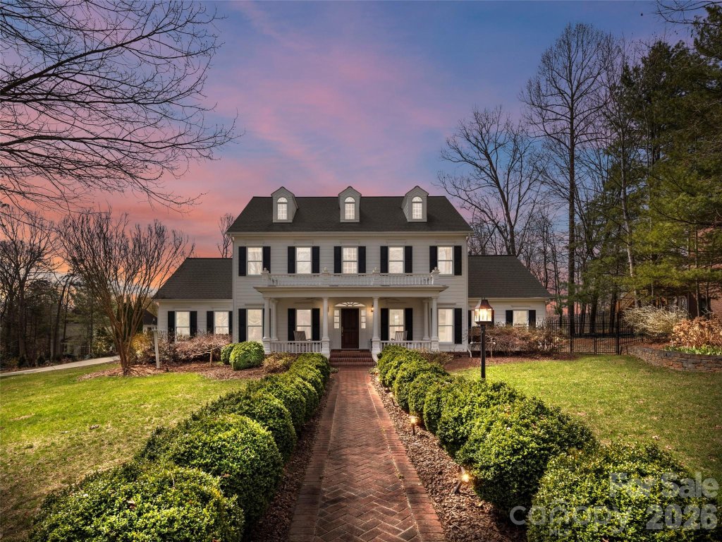 604 Holt Lane