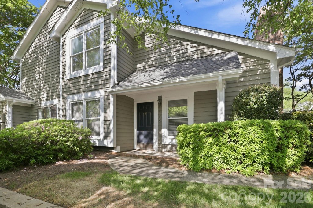 The Gates At Quail Hollow, Charlotte community