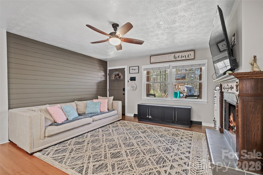 Timberlane, Etowah community