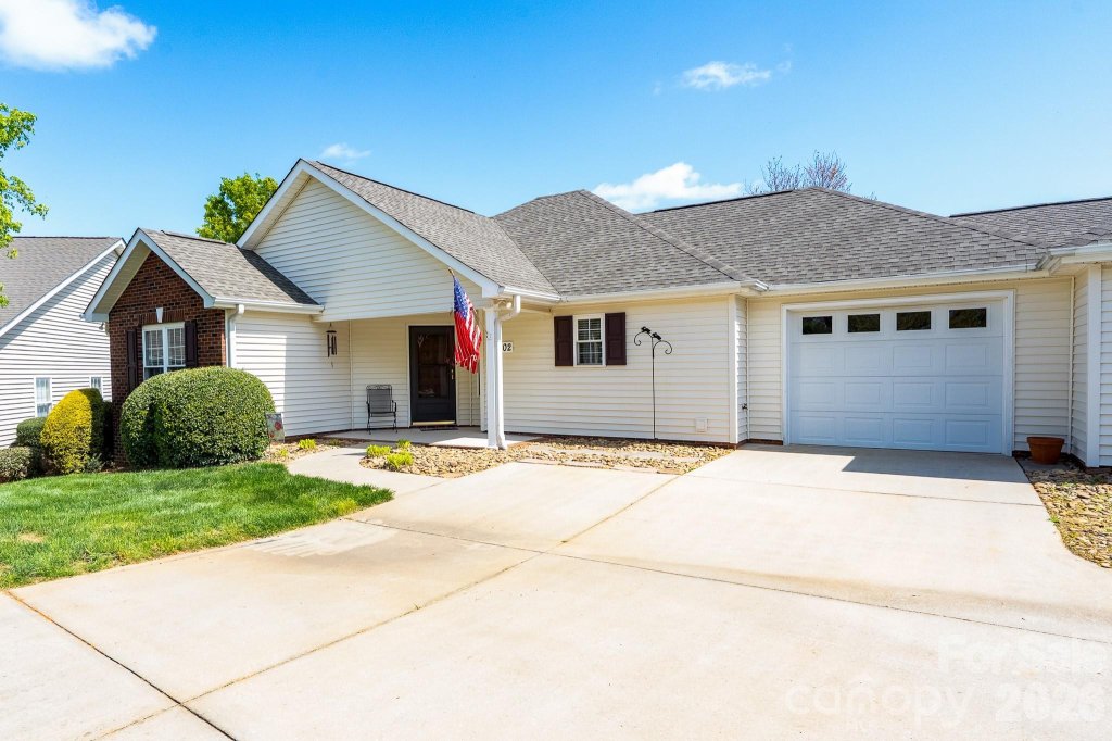 102 Keswick Lane