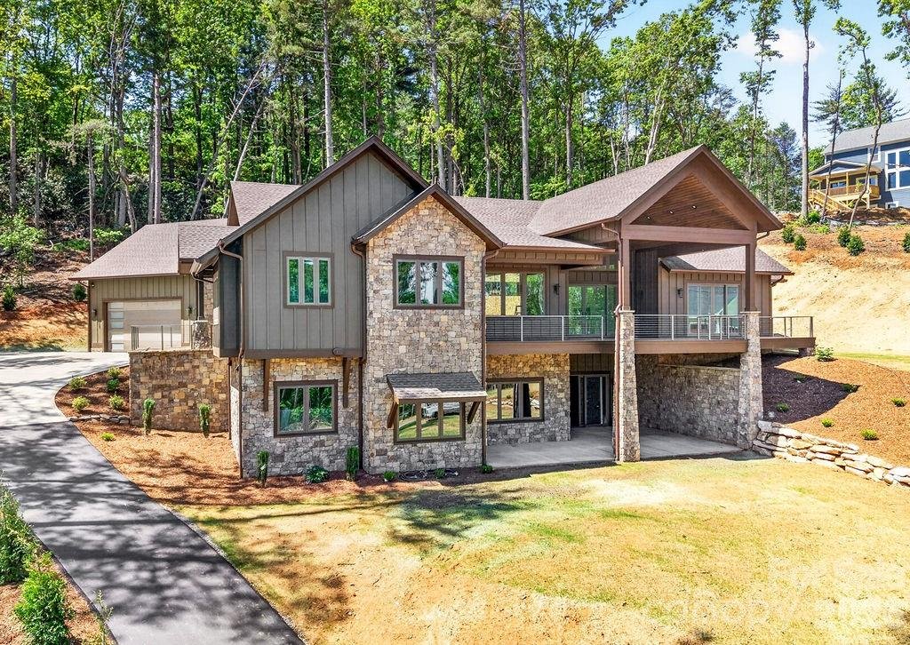 Northview, Hendersonville community