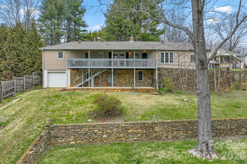 212 Holtzclaw Street