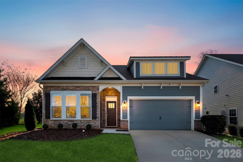 105 W Northstone Road
