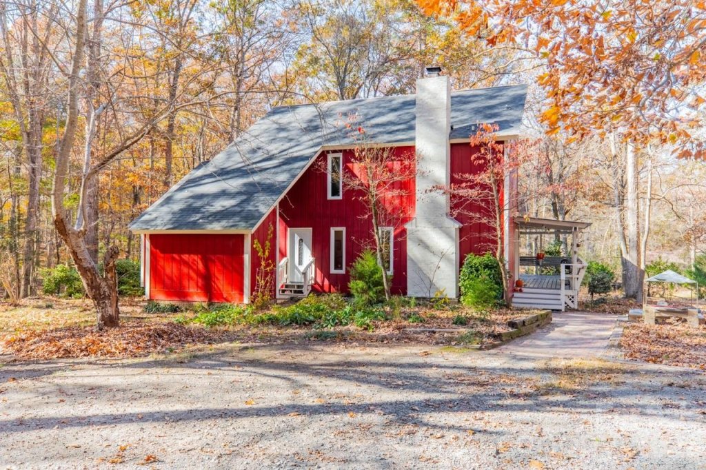 Valley Farms, Waxhaw community