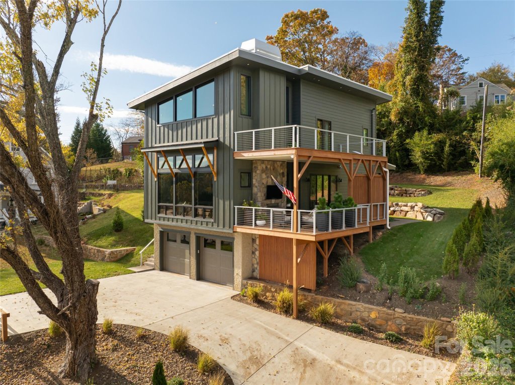 Beverly Hills, Asheville community