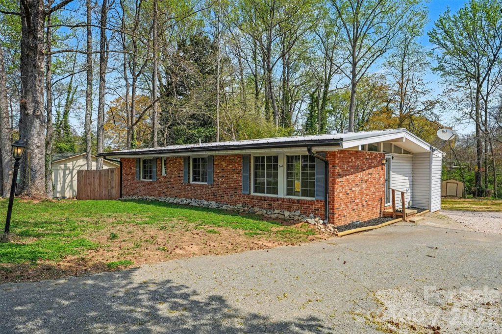 518 Annex Avenue