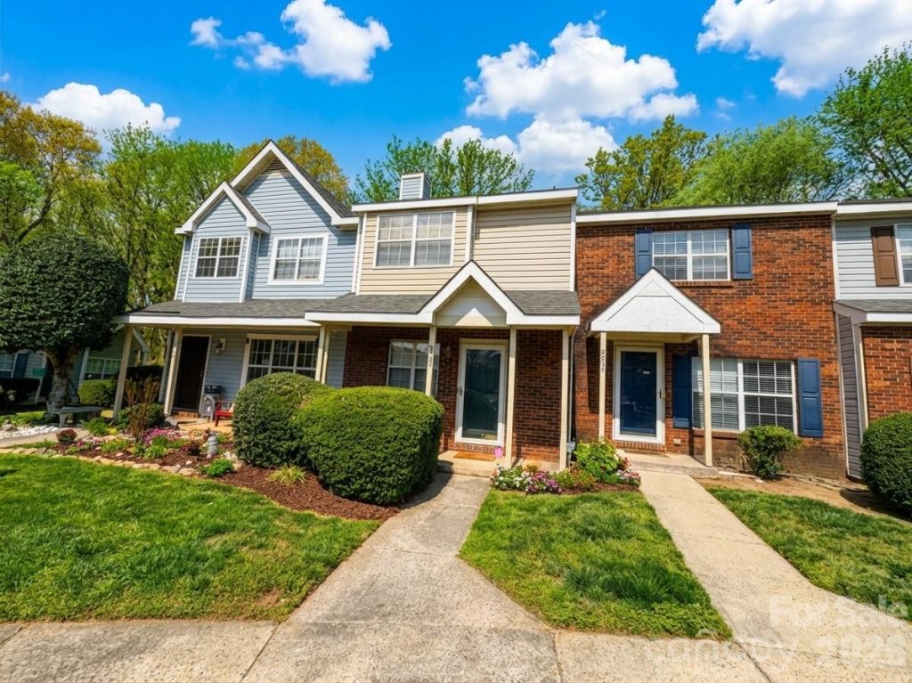 3604 Huyton Court