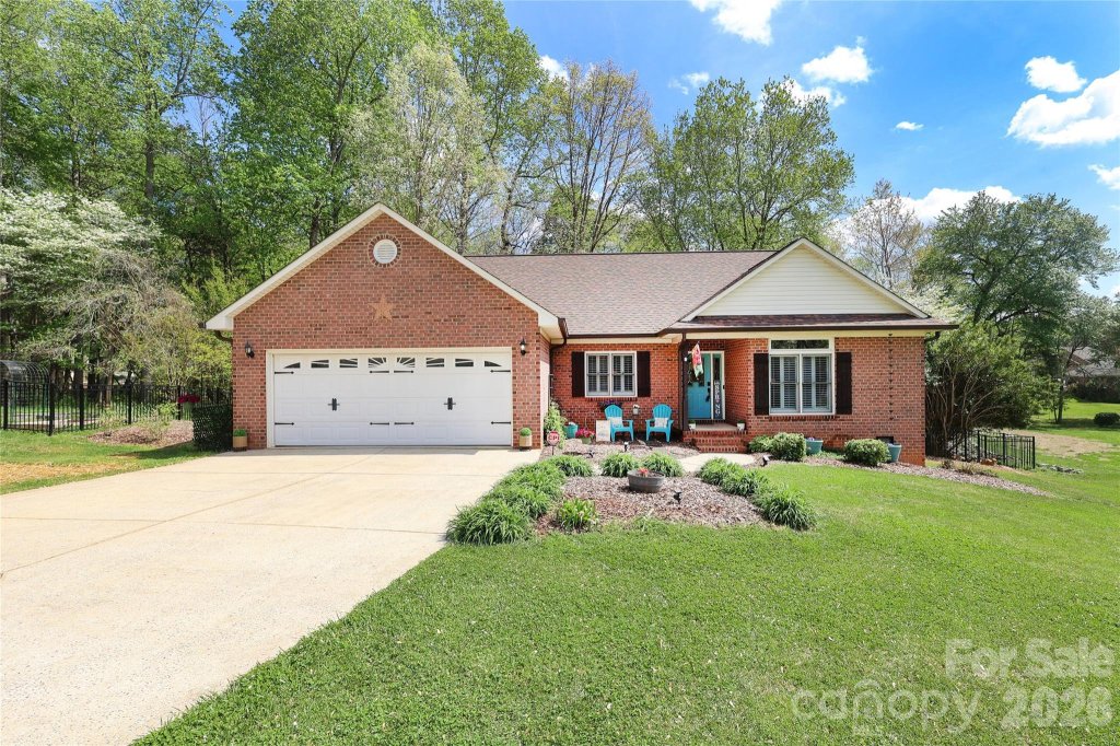 7982 King Arthurs Court