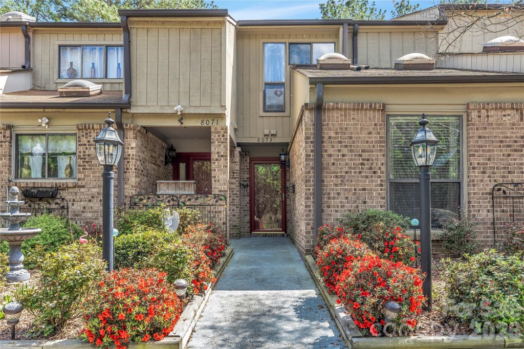 8073 Charter Oak Lane
