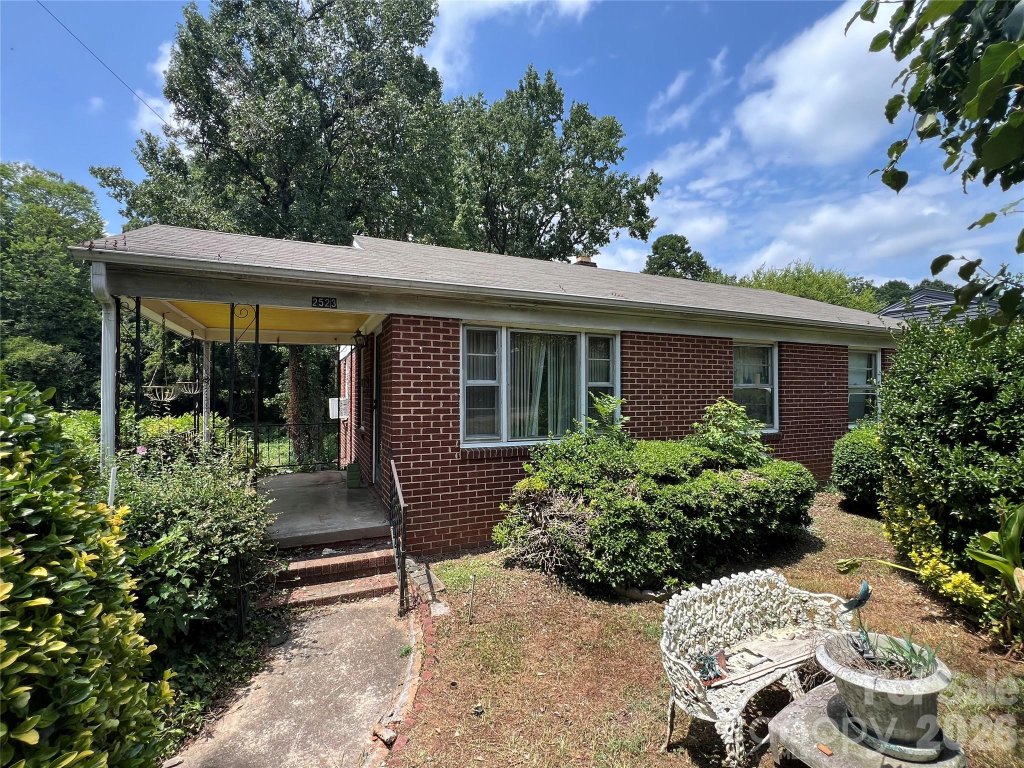 2523 Druid Hills Way