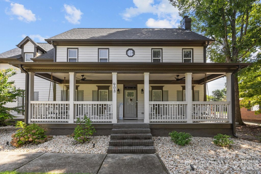 Wesley Woods, Wesley Chapel community