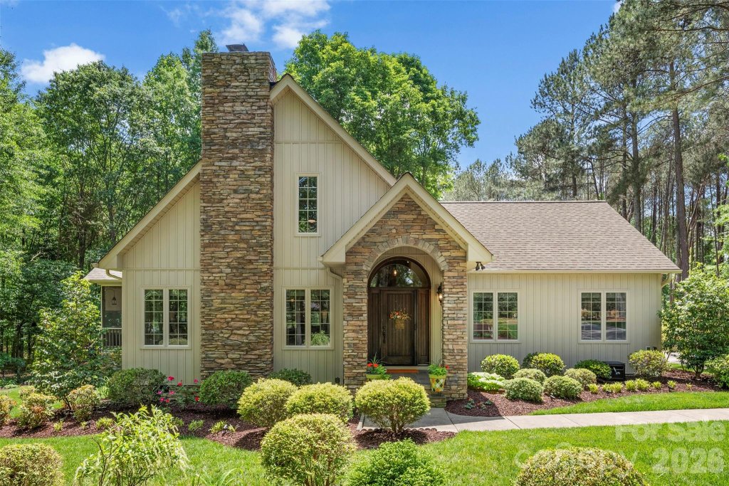 6599 Majestic Pine Drive