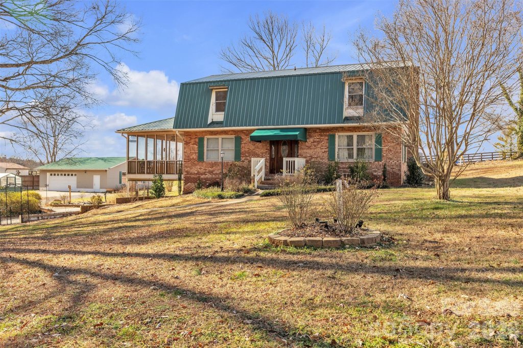 280 Forest Acres Lane