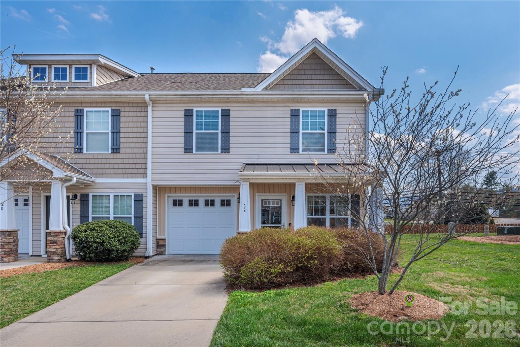 Creekside Village, Weaverville community