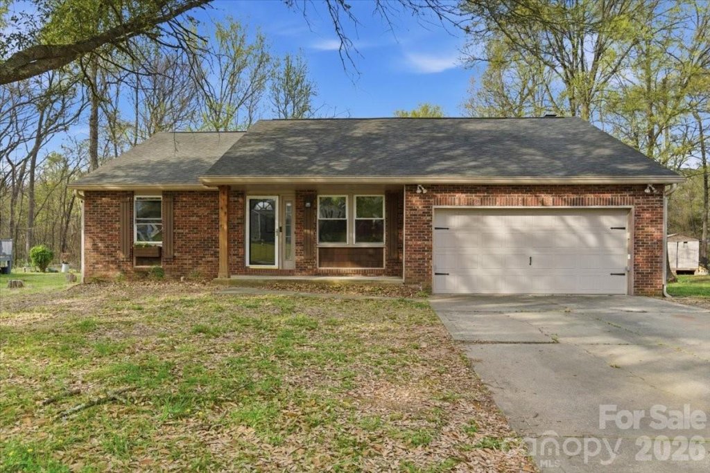 Twelve Oaks, Charlotte community