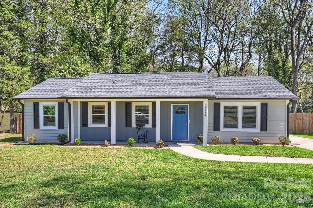 Cobblestone, Charlotte community