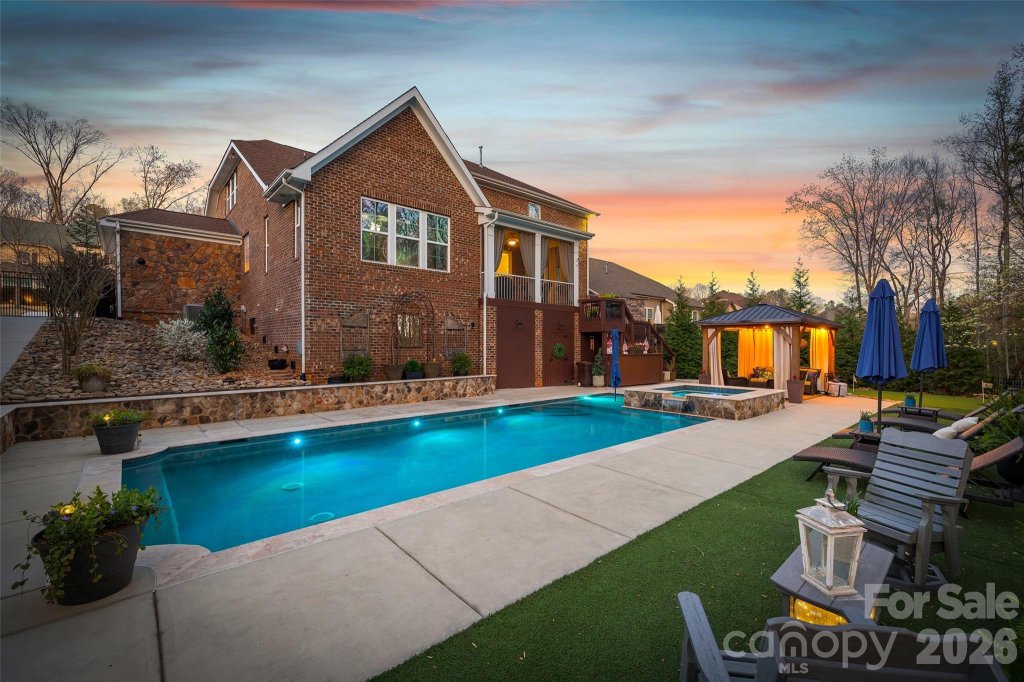654 Chase Court