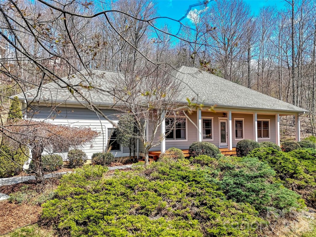 Shadow Woods, Waynesville community