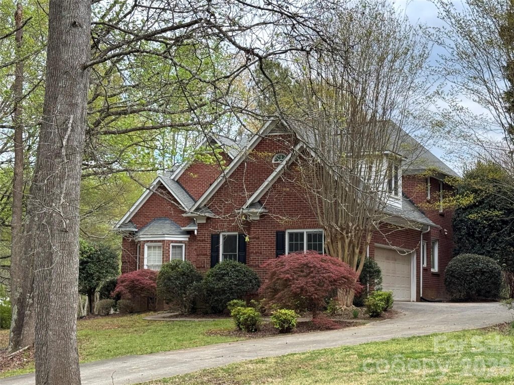 6208 Highview Road