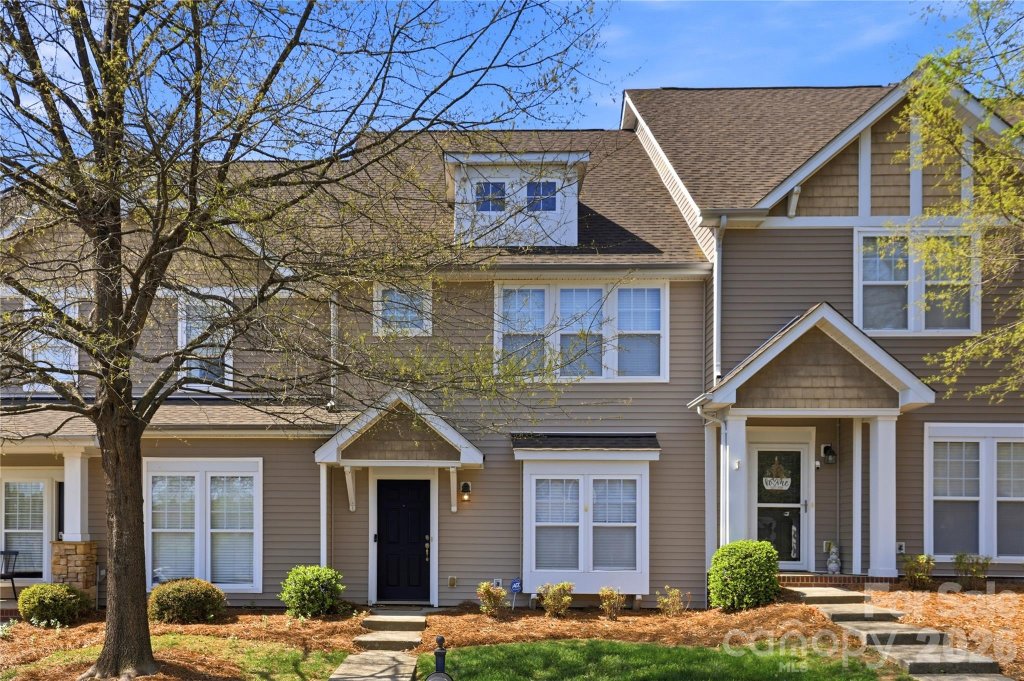 1005 Laparc Lane