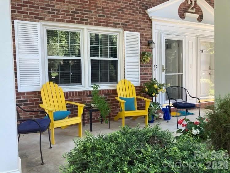 Carriage House, Flat Rock community