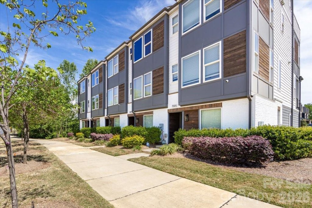 7017 Loso Commons Way