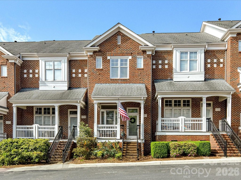 4916 S Hill View Drive